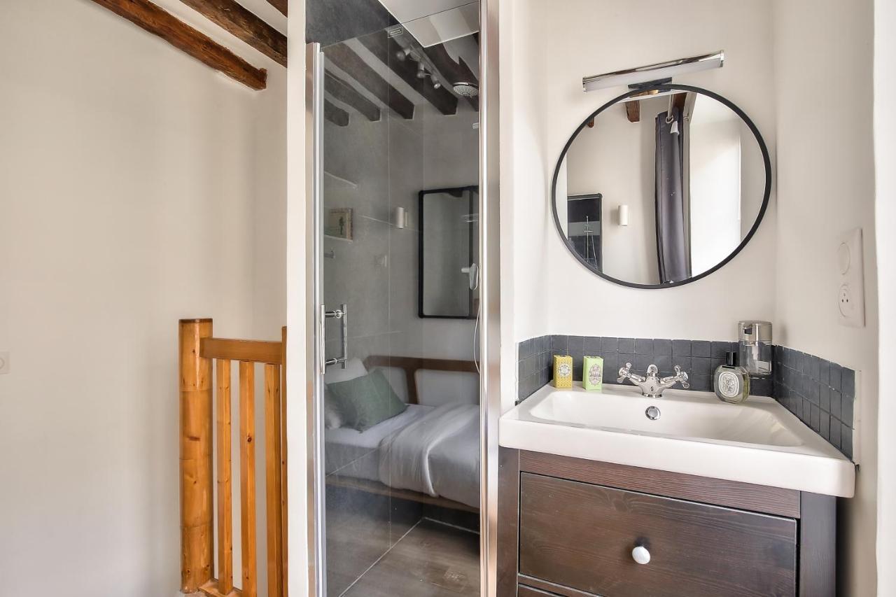 Charming Duplex In The Heart Of Paris