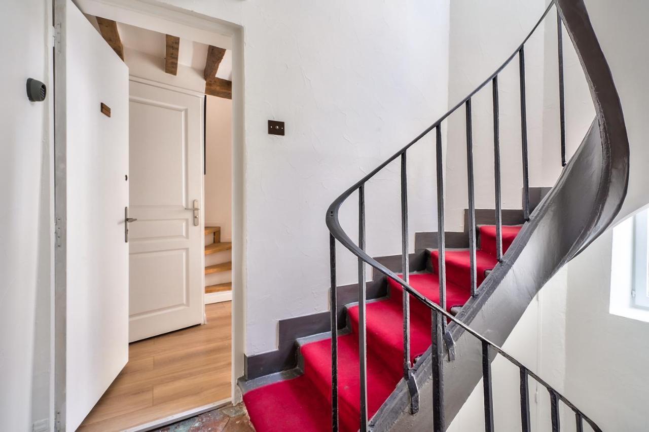 Charming Duplex In The Heart Of